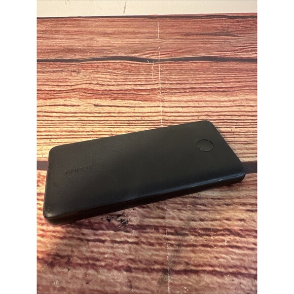 Anker PowerCore Slim 10000mAh Power Bank - Black - Picture 2 of 8
